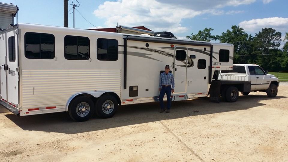 2016 Lakota Charger 3 horse